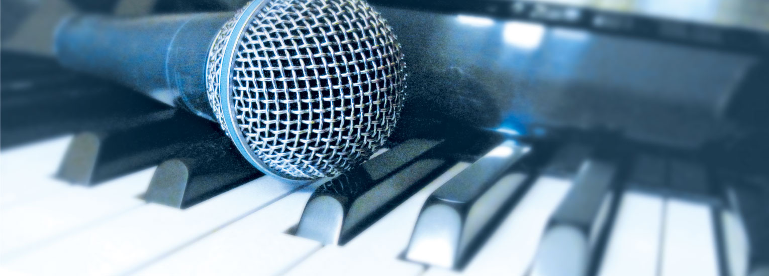 Una vocalist e un pianista…